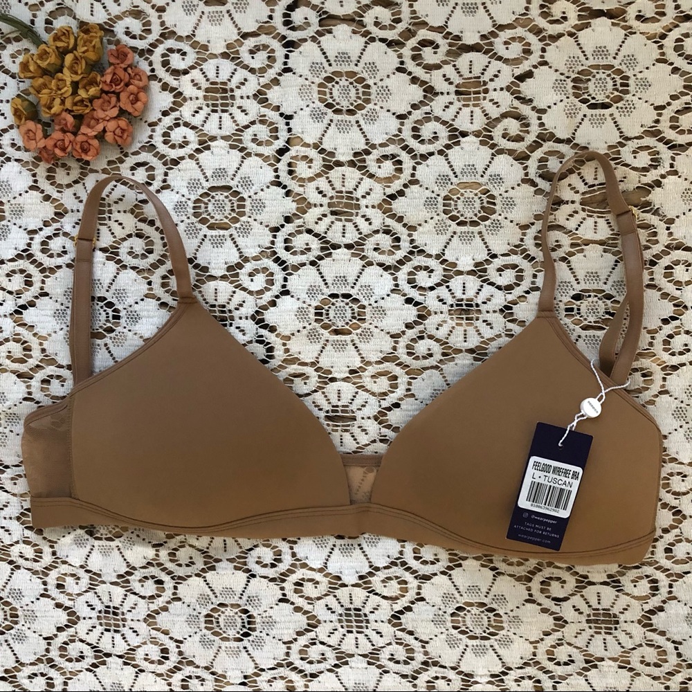 NWT Pepper Feelgood Wirefree Bra.  Large. Color: Tuscan.